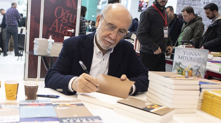 2022 Erdal Öz Edebiyat Ödülü’nün sahibi Mehmet Eroğlu oldu