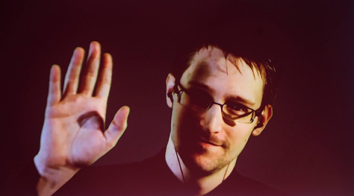 Rusya, Snowden'a vatandaşlık verdi