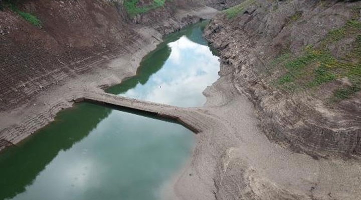 Yuvacık Barajı'nda su seviyesi yüzde 35'lere düştü, havzadaki köprü ortaya çıktı