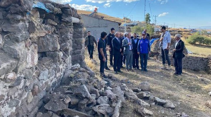 Ardahan Valisi Öner: Depremde 69 bina ağır hasar gördü