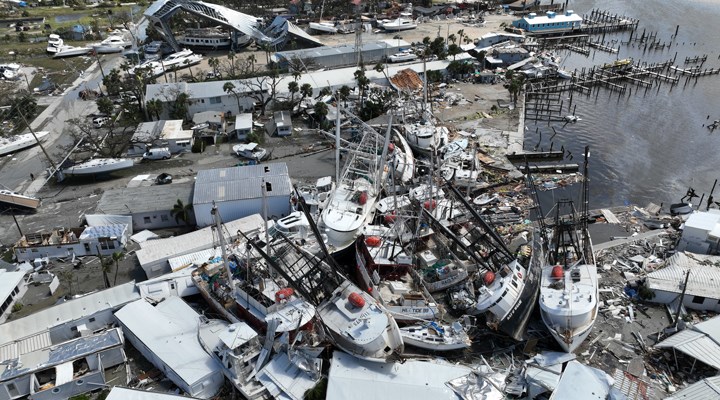 Ian Kasırgası'nın vurduğu Florida'da yıkım görüntülendi