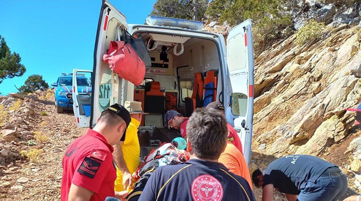 Fethiye'de yamaç paraşütü yaparken kayalıklara düşen İngiliz turist hayatını kaybetti