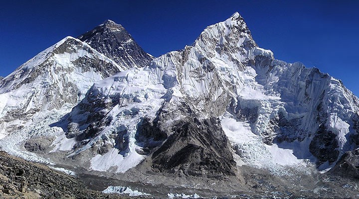 Himalayalar'da çığ düştü: 10 ölü, 11 kayıp