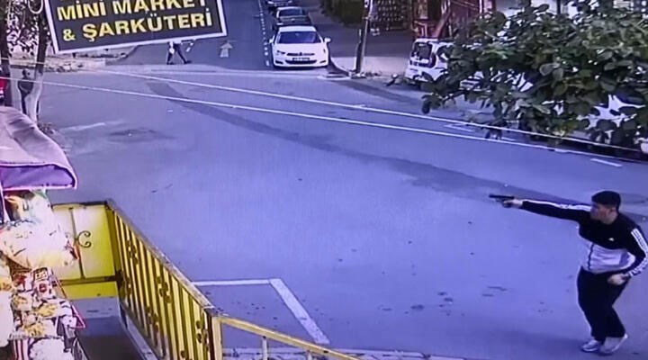 Gaziosmanpaşa'daki silahlı saldırıda, yoldan geçen kadın vuruldu