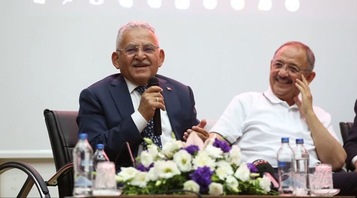 Mikrofon açık kaldı, Mehmet Özhaseki ile AKP’li başkanın yurttaşı nasıl geçiştirdiği duyuldu