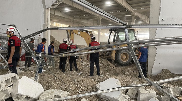 Urfa'da bir fabrikanın duvarı yıkıldı: 3 işçi yaralandı