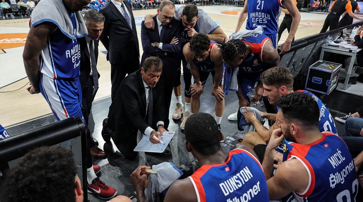 EuroLeague, Monaco-Anadolu Efes maçında hakem hatası olduğunu açıkladı
