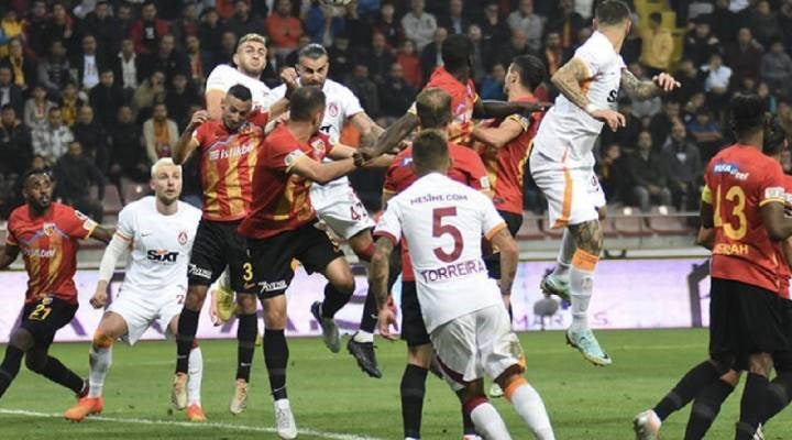 Galatasaray Kayserispor'a 2-1 mağlup oldu