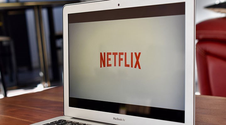 Netflix tarih açıkladı: Ücretsiz şifre paylaşımı kaldırılıyor