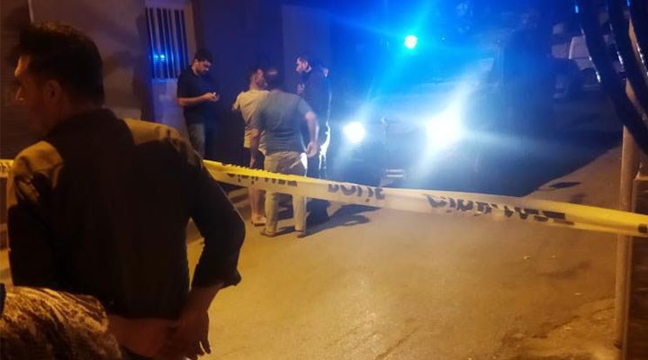 Adana’da bir evin bahçesinde patlamamış el bombası bulundu
