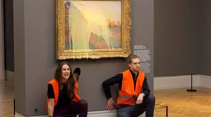 Aktivistler, Monet'nin 'Les Meules' tablosuna patates püresi fırlattı