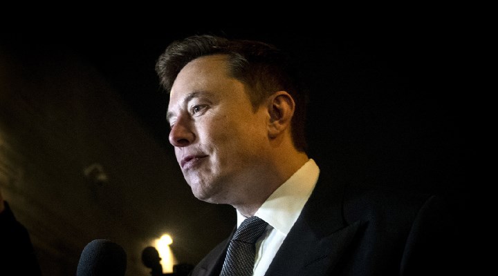 Twitter, resmen Elon Musk'ın: İlk işi 4 üst düzey yöneticiyi kovmak oldu