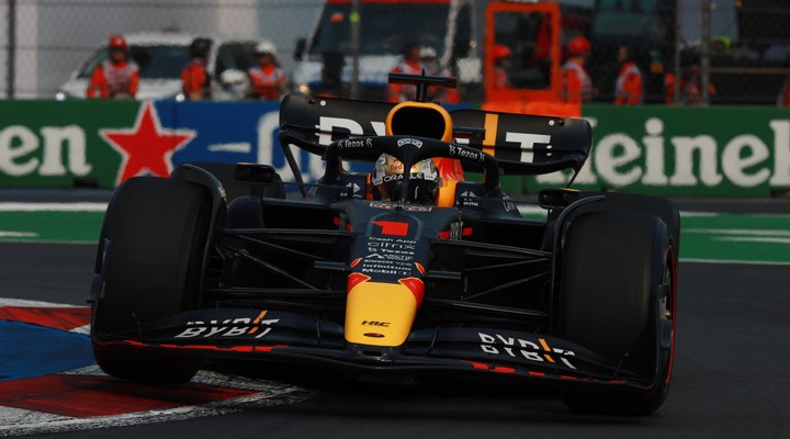 F1 Meksika Grand Prix'sinde pole pozisyonu Max Verstappen'in oldu