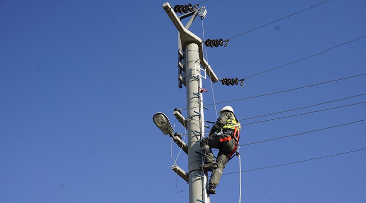 Yeni elektrik tarifesi işletmeleri çarpıyor