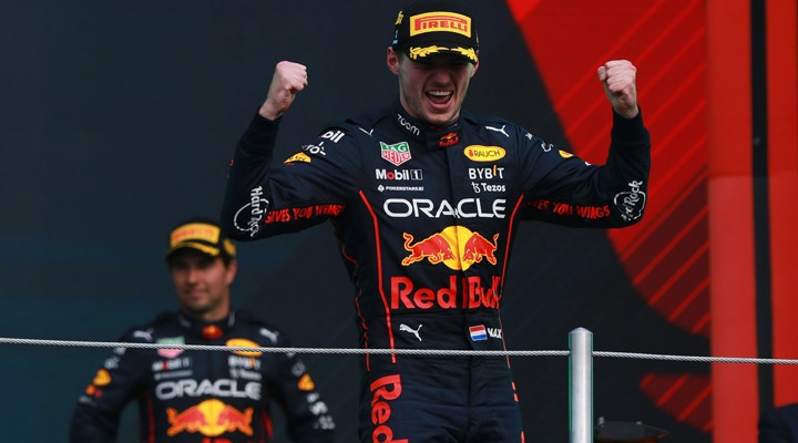 Max Verstappen, Formula 1 tarihine geçti