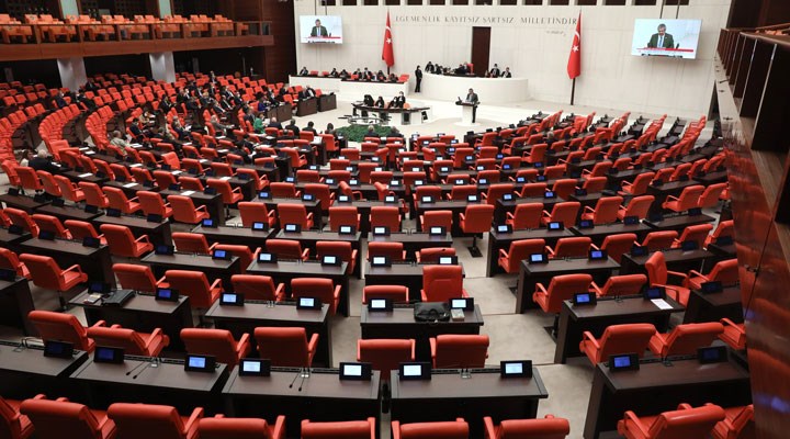 CHP'nin 'yolsuzluk ve rüşvete karşı önlem' önerisi,  AKP ve MHP oylarıyla reddedildi