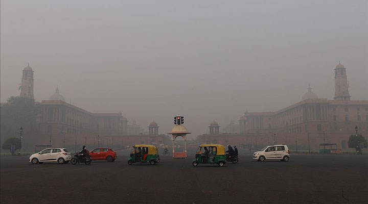 Hindistan'da hava kirliliği tehlikeli seviyeye ulaştı