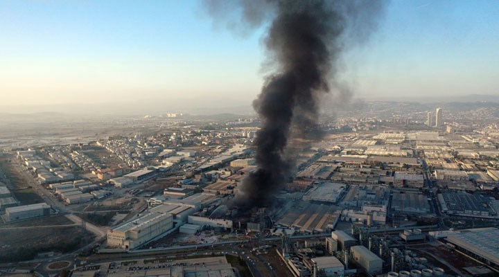 Bursa'daki 42 saatlik fabrika yangını sonrası 'kalıcı kirleticiler' uyarısı