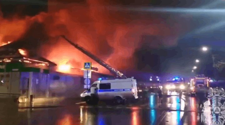 Rusya'da gece kulübünde yangın: 13 ölü, 5 yaralı