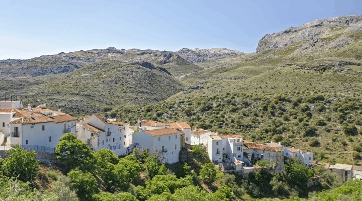 İspanya'da bir köy 260 bin Euro'ya satışa çıkarıldı