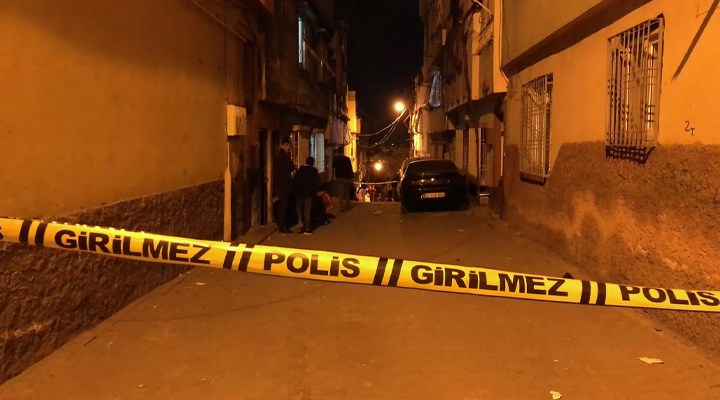 İstanbul'da bir metruk evde insan kafatası ve kemik parçaları bulundu