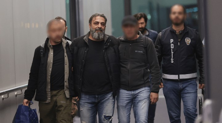 Arnavutluk'ta yakalanan Salih Akkurt Türkiye'ye getirildi