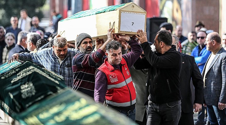 Bursa'daki yangın faciasında 8'i çocuk 9 kişi can verdi: "Yoksulluk öldürdü"