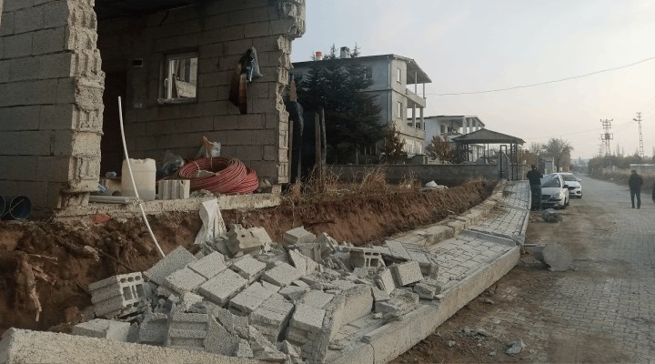 Kayseri’de iş cinayeti: Üzerine beton duvar düşen işçi yaşamını yitirdi