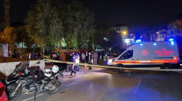 Adana'da bir kişi, yanına yaklaşan otomobilden açılan ateş sonucu öldürüldü