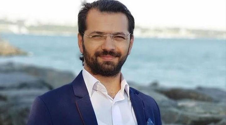 Kovuldu iddiası: Hacı Yakışıklı Yeni Akit'ten ayrıldı