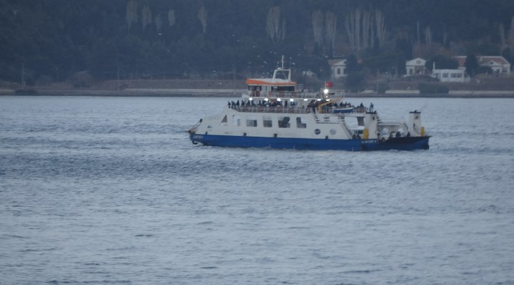 Gökçeada ve Bozcaada’ya yarınki feribot seferleri iptal edildi