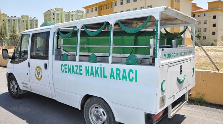 AKP'li belediyenin cenaze aracında esrar ele geçirildi: Tabutta gizlemişler!