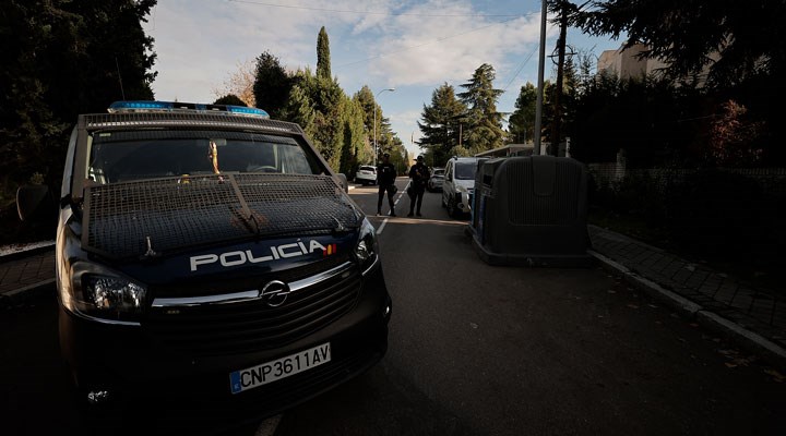 Ukrayna'nın Madrid Büyükelçiliği'ne gönderilen zarf patladı: 1 yaralı