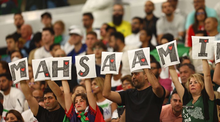 İran'ın Dünya Kupası'ndan elenmesini kutlayan bir kişi öldürüldü