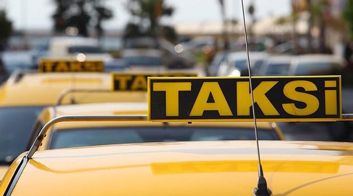 İBB Ulaşım Daire Başkanı Cihan açıkladı: Minibüsten dönüşecek yeni taksiler nasıl olacak?