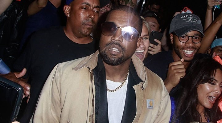Kanye West’in fahri doktorası elinden alındı