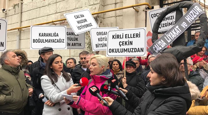 Cağaloğlu Anadolu Lisesi velileri istismarı destekleyen müdürü protesto etti: "Çocuklarımız kırmızı çizgimizdir"