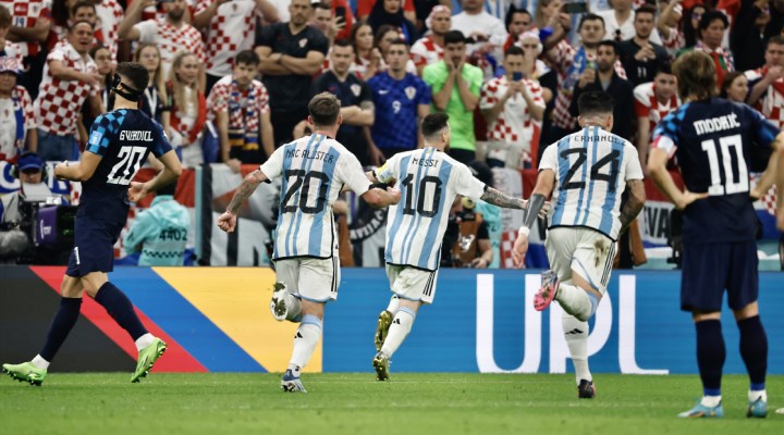 Messi rekor kırdı: Dünya Kupası'nda ilk finalist Arjantin