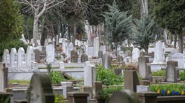 İstanbul’da mezarlık ücretlerine zam geldi