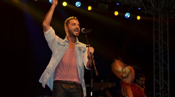 Şarkıcı Gökhan Özen kalp krizi geçirdiğini açıkladı