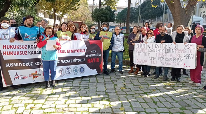 İzmir'de 2 aile hekiminin sözleşmelerinin yenilenmemesi protesto edildi