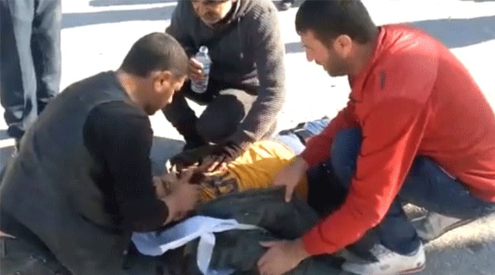 İşten çıkarılan Bağımsız Maden İş üyesi Erdoğan Çapaklı, gözaltına alınırken bayıldı