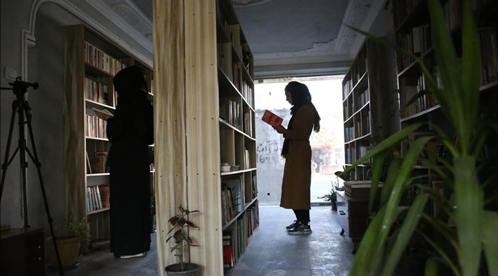 Kadınlara STK yasağına karşı Taliban’a çağrı: Kararı geri çekin