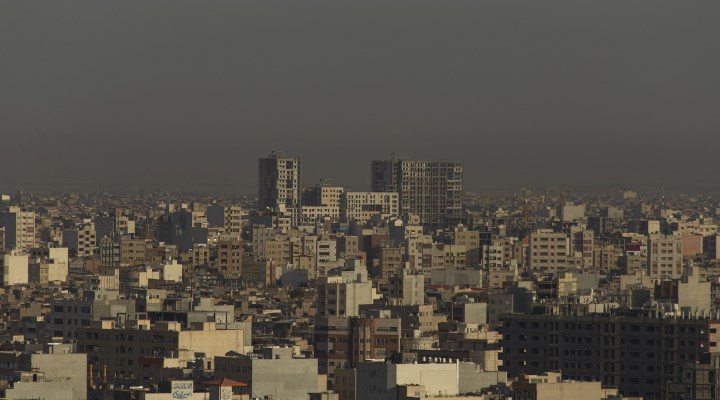İran’da hava kirliliği nedeniyle birçok eyalette eğitime ara verildi