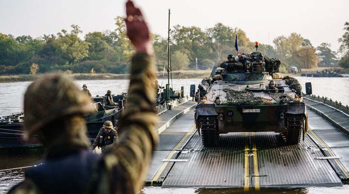 Almanya ve ABD, Ukrayna’ya zırhlı araç gönderecek