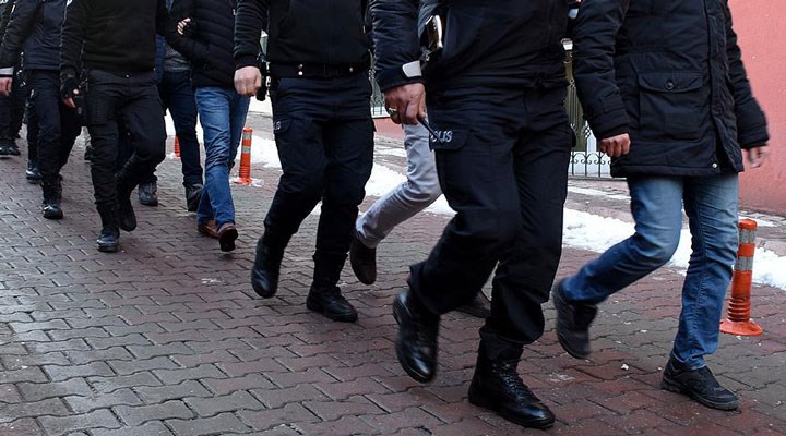 Ankara'da köpek dövüştüren 31 kişi gözaltına alındı