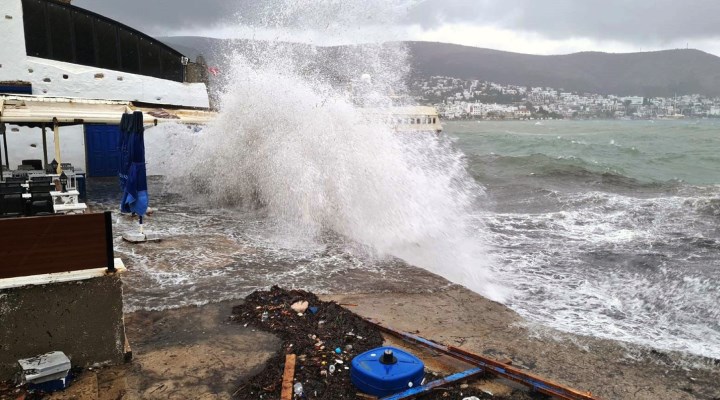 Ege ve Marmara denizlerinde kuvvetli fırtına bekleniyor