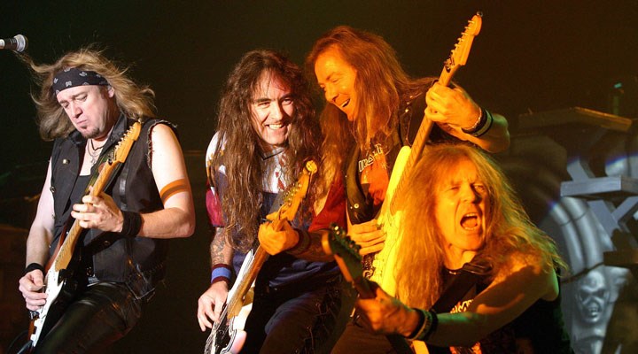 Iron Maiden üyelerinin gitar telleri, bağış kampanyası için takılara dönüştürüldü