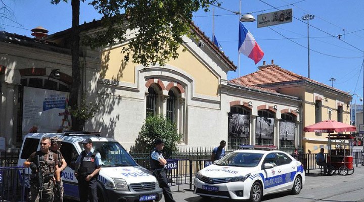 Fransa, İstanbul'daki konsolosluğunu güvenlik gerekçesiyle kapattı