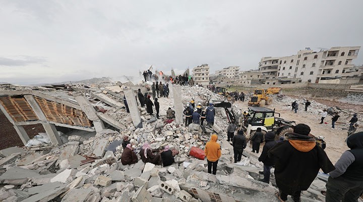 Suriye'de depremde en az 1073 kişi yaşamını yitirdi, binlerce kişi yaralandı